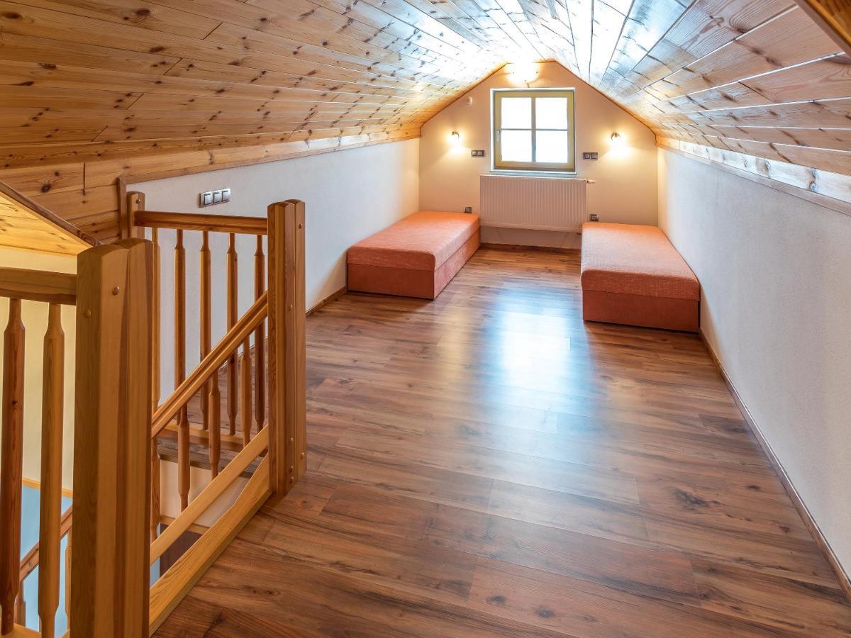 Ea Na Filipce Apartment Modrava